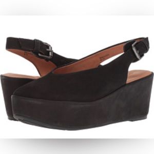 Gentle Souls by Kenneth Cole black sling back wedges size 7.5
